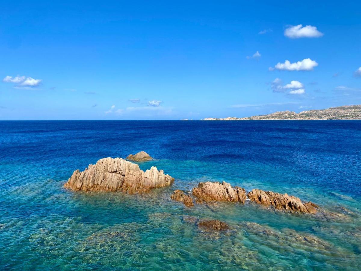 Casa Mughetto R5055 Seafront, Private Sea Access, Swimming Pool Villa La Maddalena  Eksteriør billede