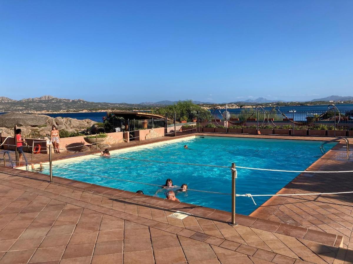 Casa Mughetto R5055 Seafront, Private Sea Access, Swimming Pool Villa La Maddalena  Eksteriør billede