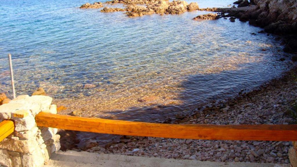 Casa Mughetto R5055 Seafront, Private Sea Access, Swimming Pool Villa La Maddalena  Eksteriør billede