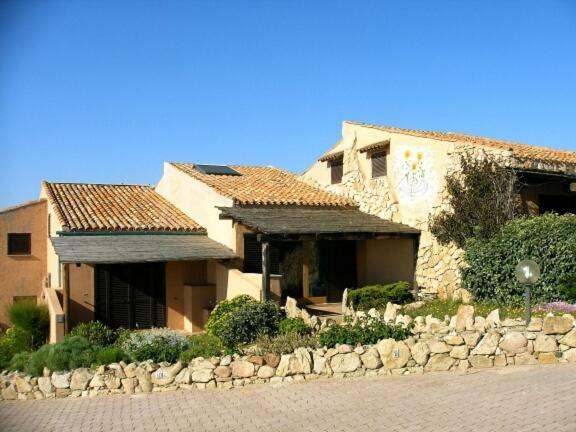 Casa Mughetto R5055 Seafront, Private Sea Access, Swimming Pool Villa La Maddalena  Eksteriør billede