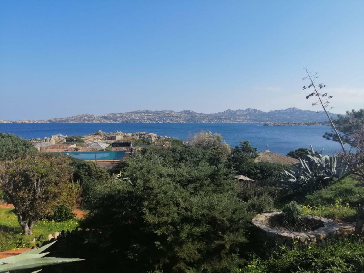 Casa Mughetto R5055 Seafront, Private Sea Access, Swimming Pool Villa La Maddalena  Eksteriør billede